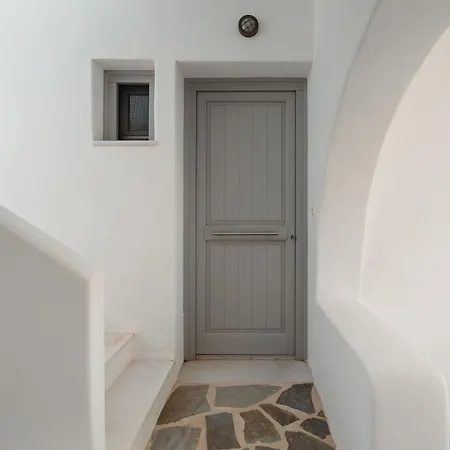 Azur Αγία Άννα