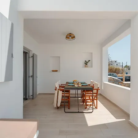 Azur Αγία Άννα